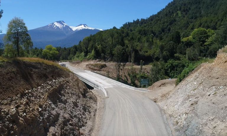 Nueva Ruta Choshuenco-Enco-Riñihue fue habilitada por el MOP con inversión de 37 mil millones de pesos.